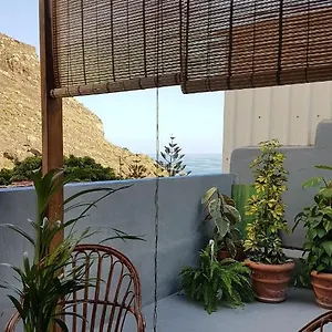 https://casa-santa-cruz-de-tenerife.in-canary-islands.com