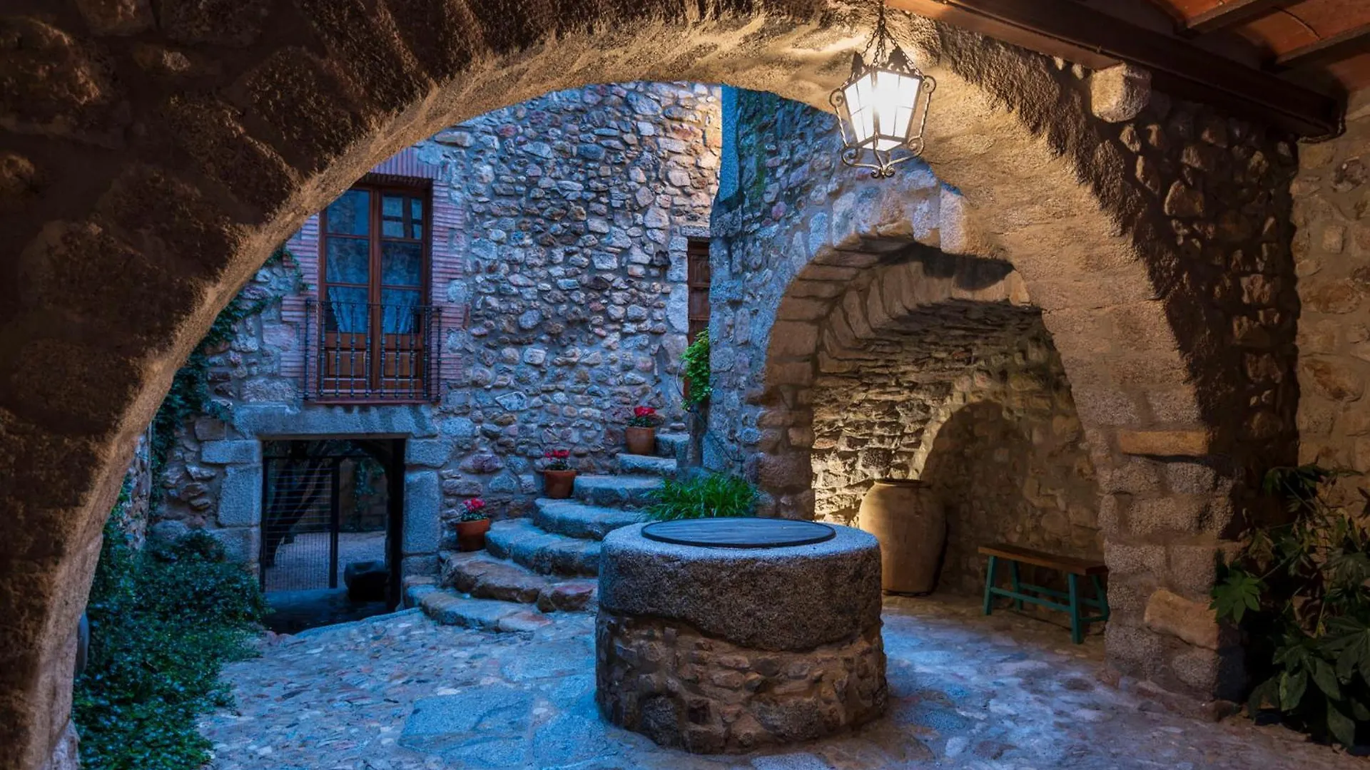 Hostal Can Xicu Capmany 3*,  Spain