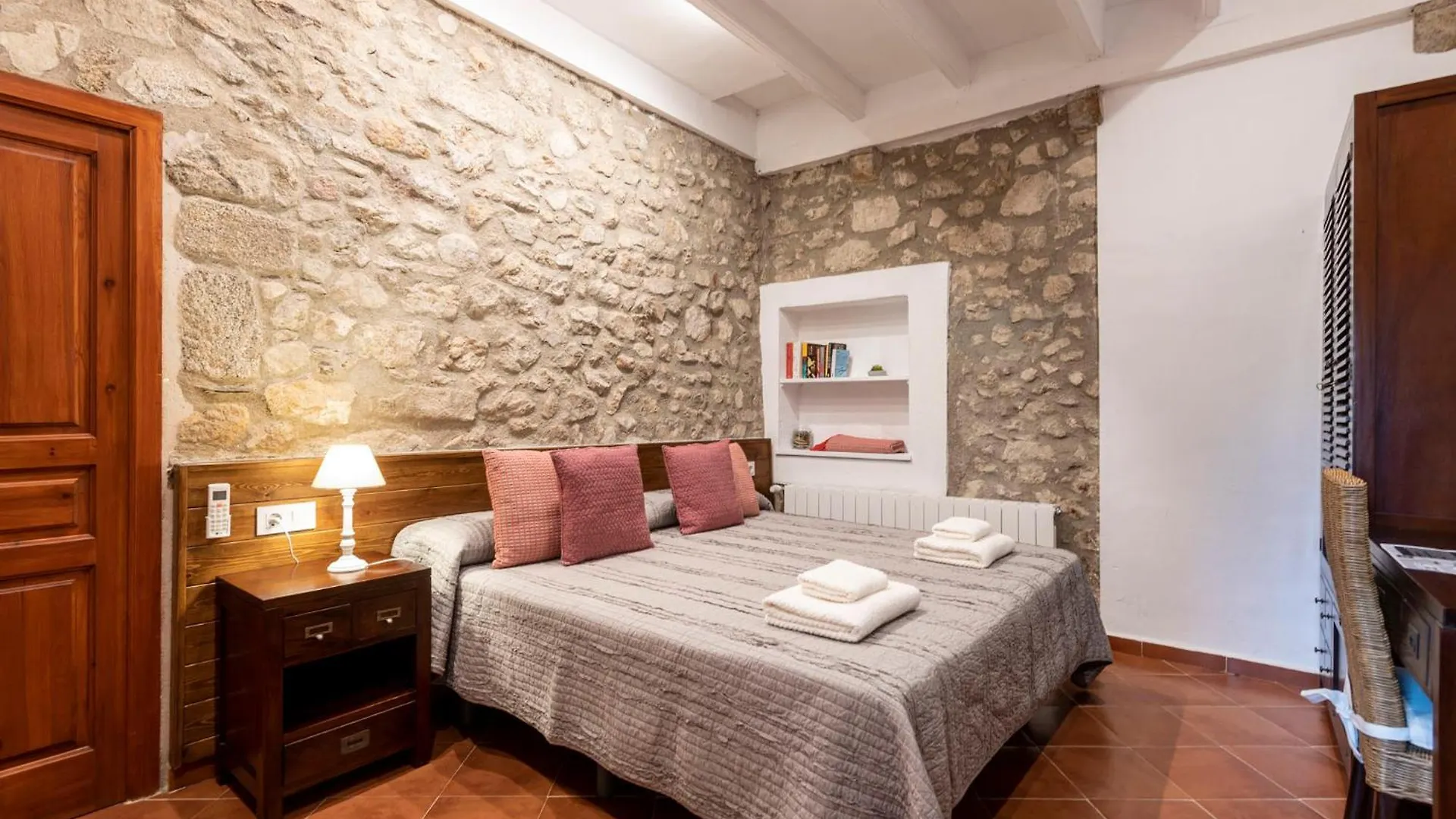 Hotel Hostal Can Xicu Capmany